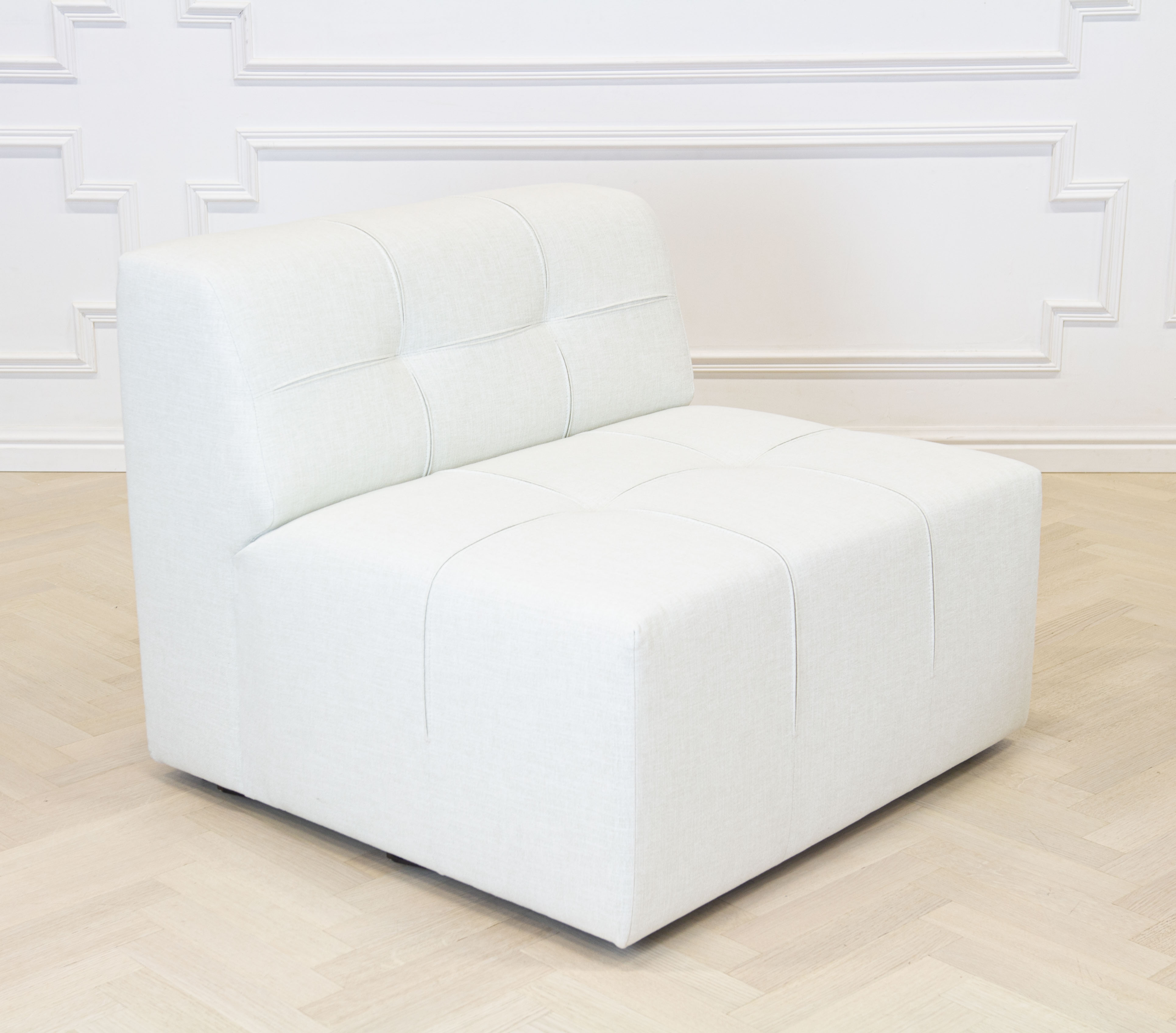 modulsoffa-designsoffa-hörnsoffa-ljus-inredning-ljus-tyg-soffa