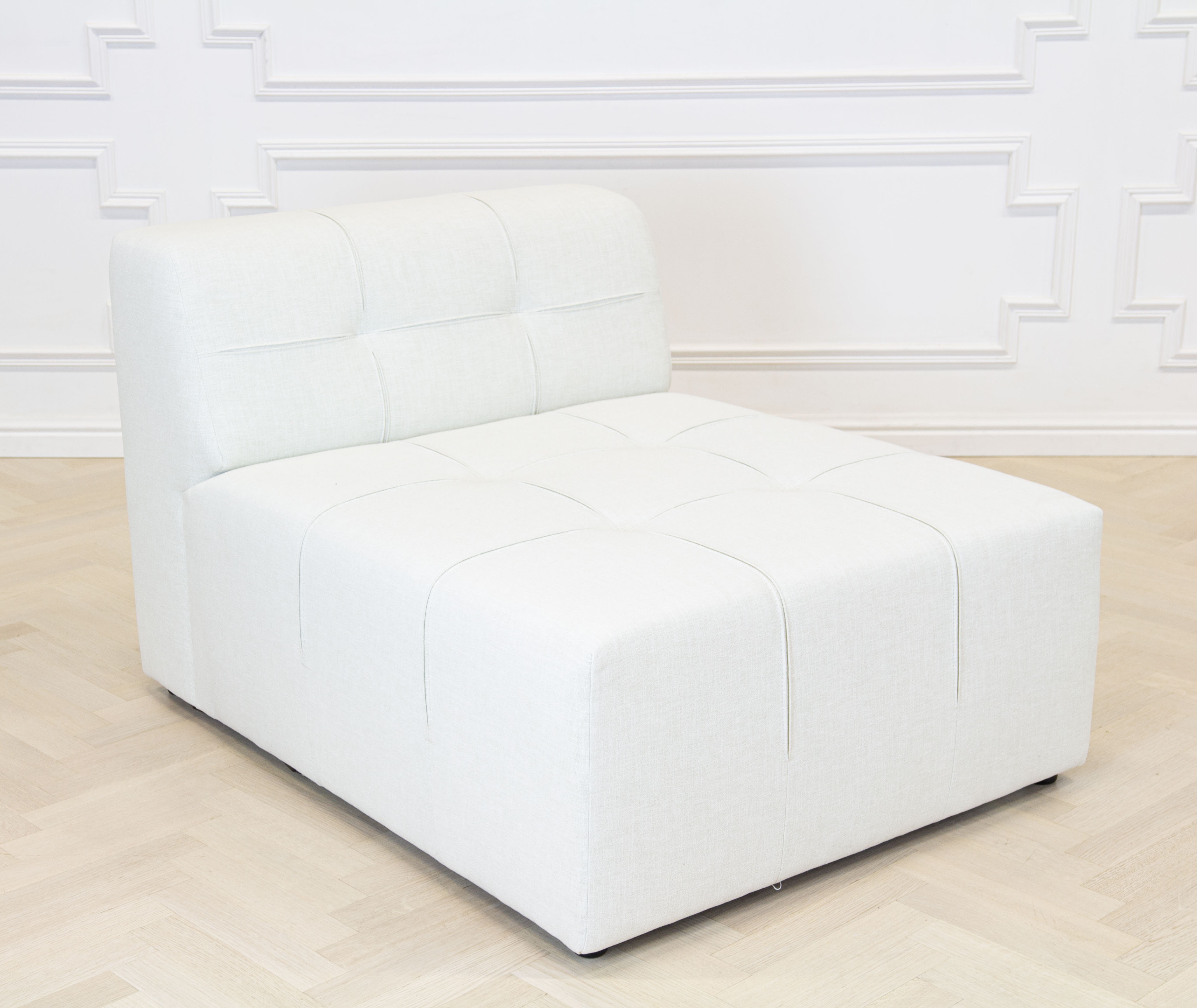 modulsoffa-designsoffa-hörnsoffa-ljus-inredning-ljus-tyg-soffa