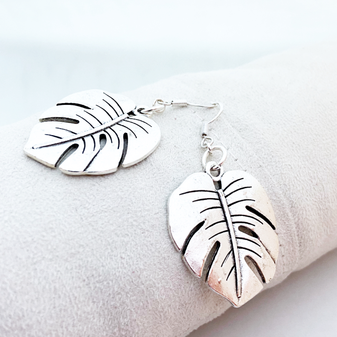 Örhängen Monstera silver