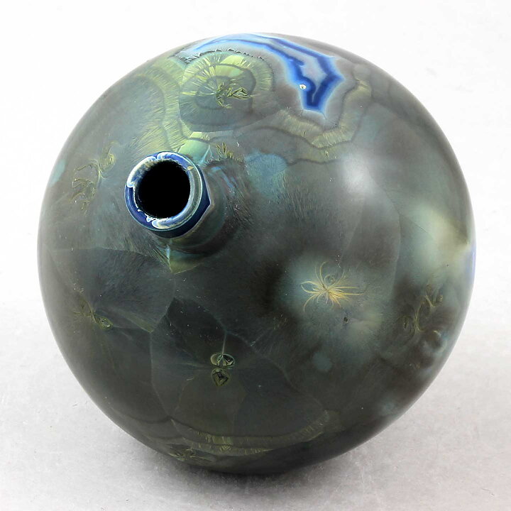 Isak Isaksson (2020) Unique Vase with Green Crystalline Glaze 11 cm