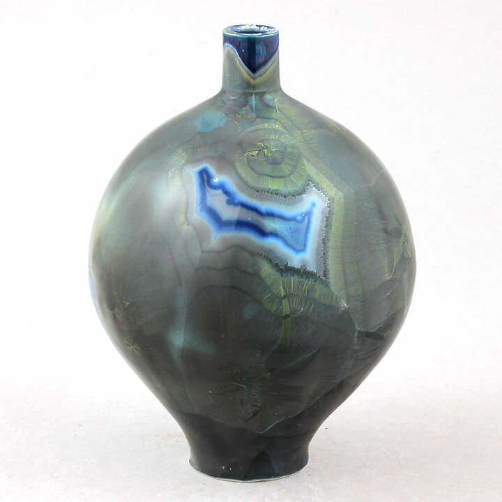 Isak Isaksson (2020) Unique Vase with Green Crystalline Glaze 11 cm