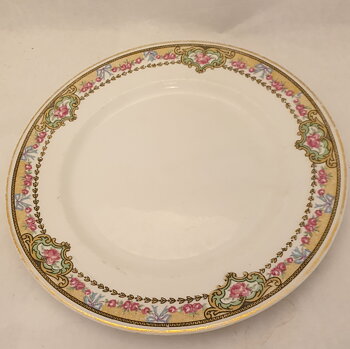 Cake plate 1910s