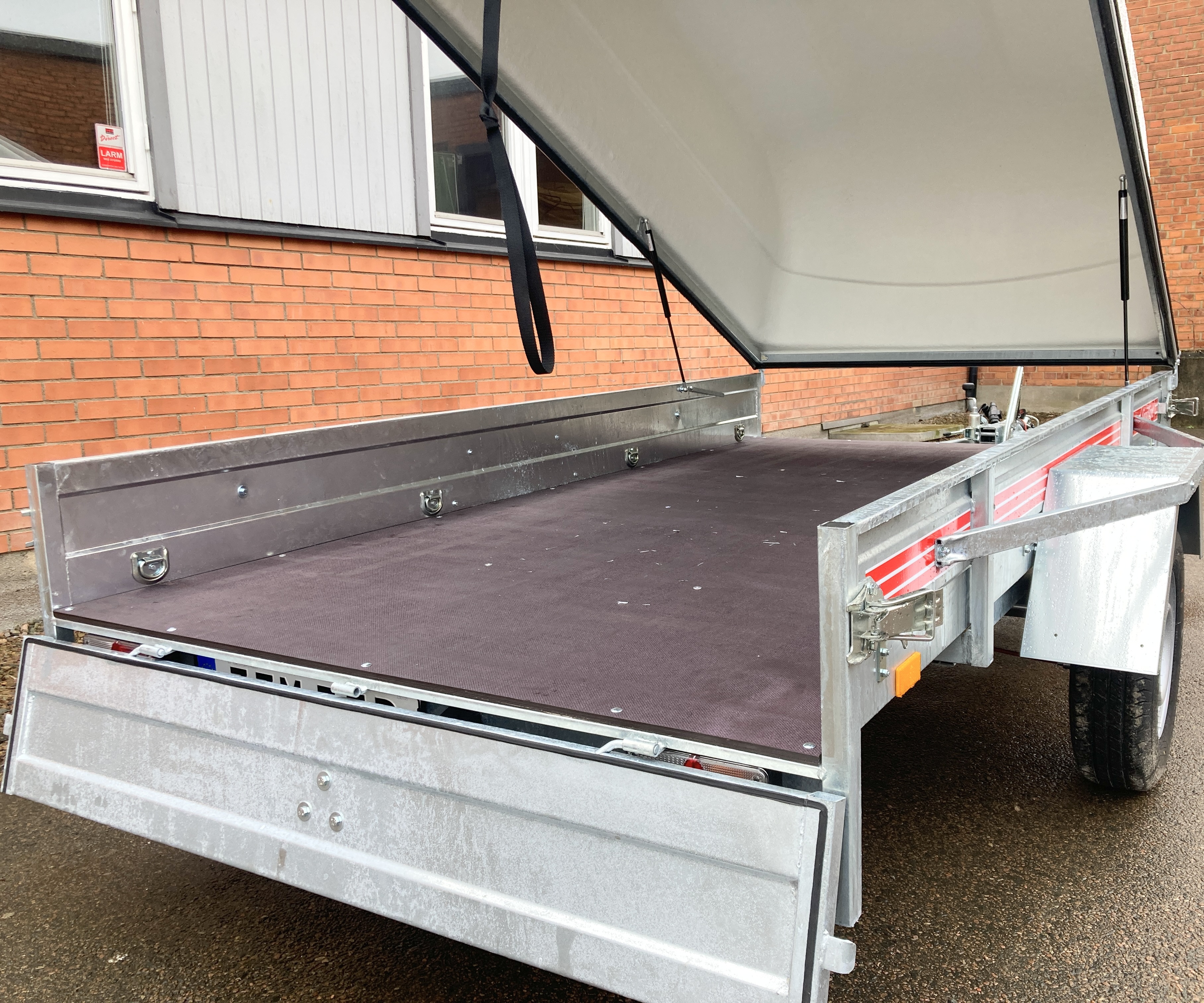 SLÄPVAGN ::: 297 x 150 cm - 850-1000 kg  - Sävsjö FTB 3002 - 10