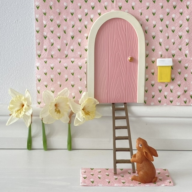 Påskharen dörr | 4 delar | Rosa 