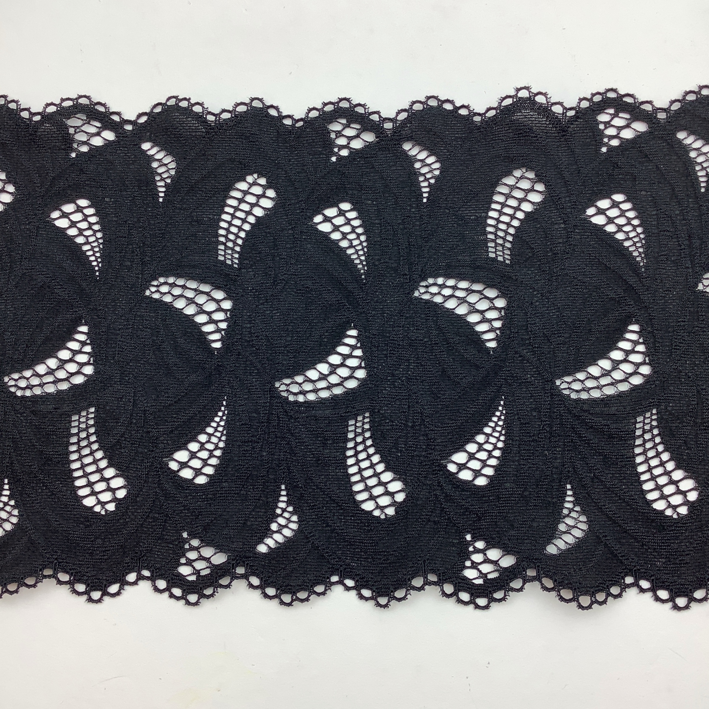 Stretch lace Black 17cm - CH361