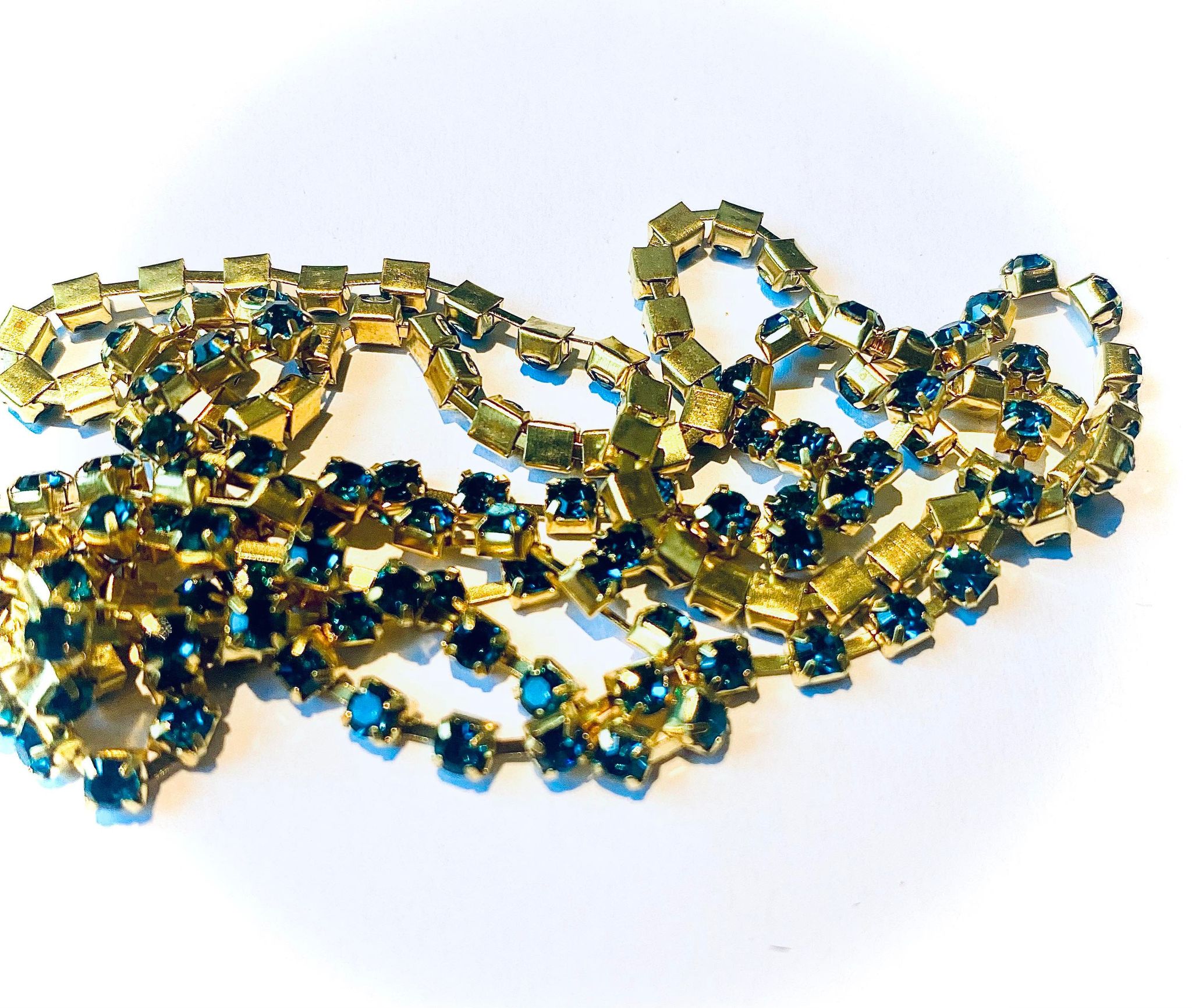 Rhinestone Chain gold teal 3mm