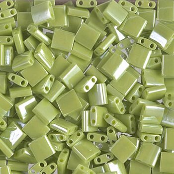 Miyuki Tila opak - Opaque Chartreuse Luster TL0439