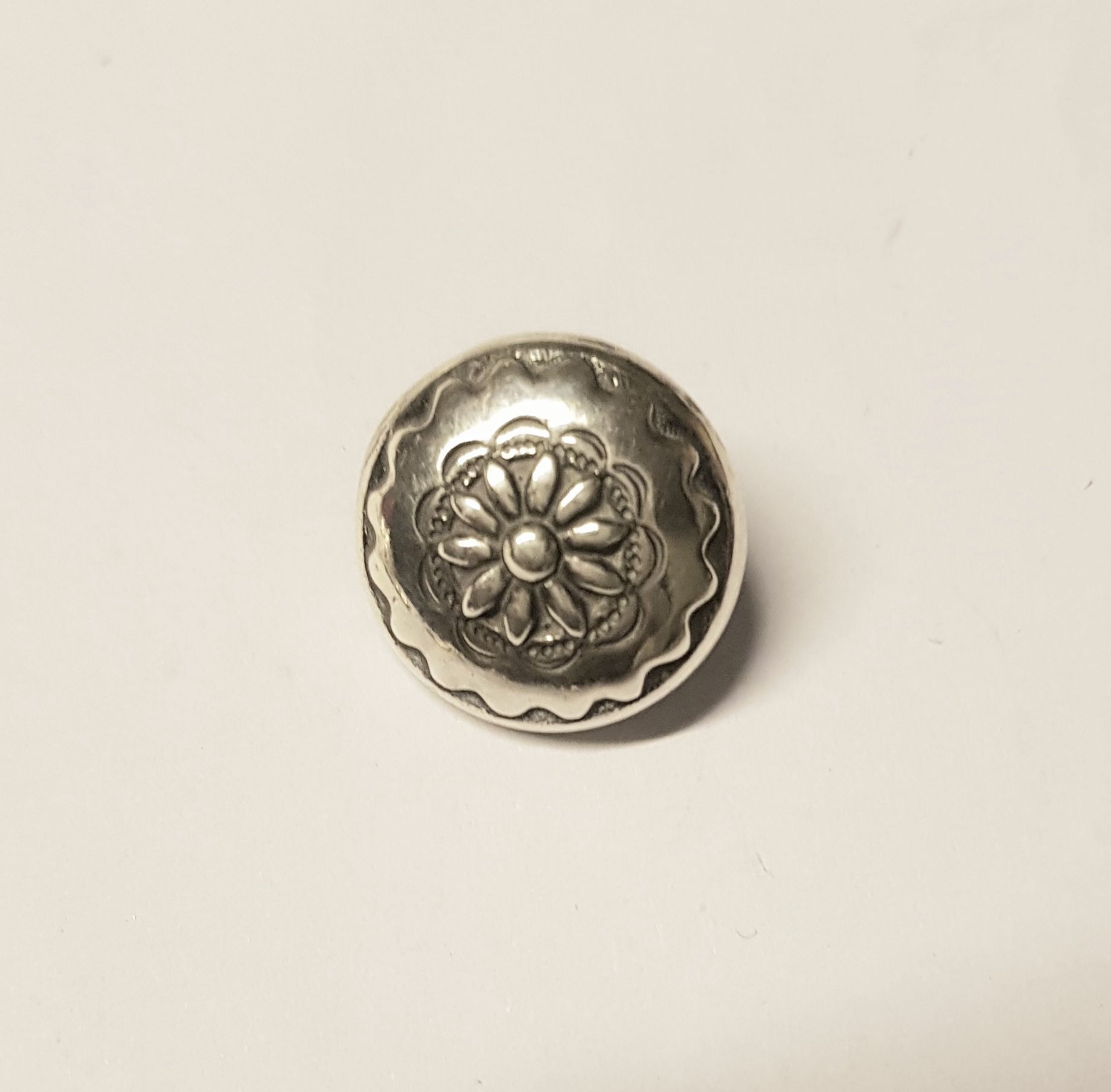 Blomknapp rund silver