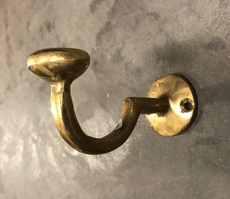 BRASS CLOTHES HOOK SINGLE