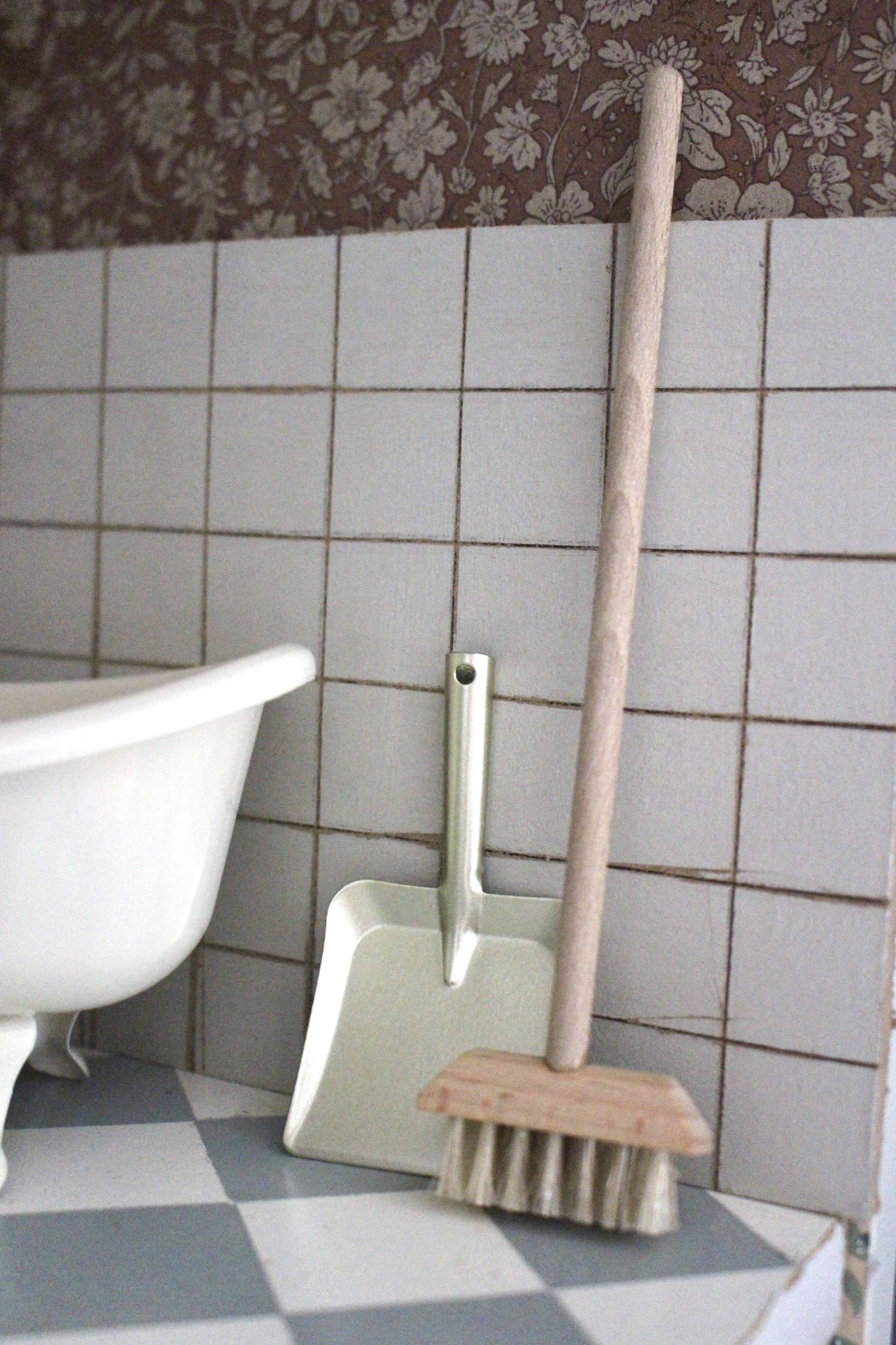 Borste med skyffel