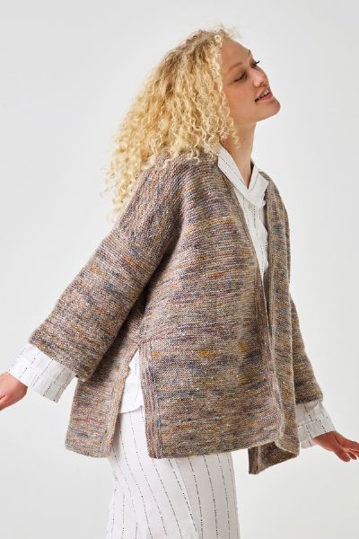 Rätstickad kimono i Kamma från Permin