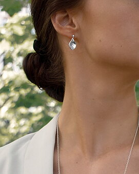 GAIA'S GRACE STUDS PENDANT