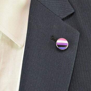 Pins with Gender Fluid flagge