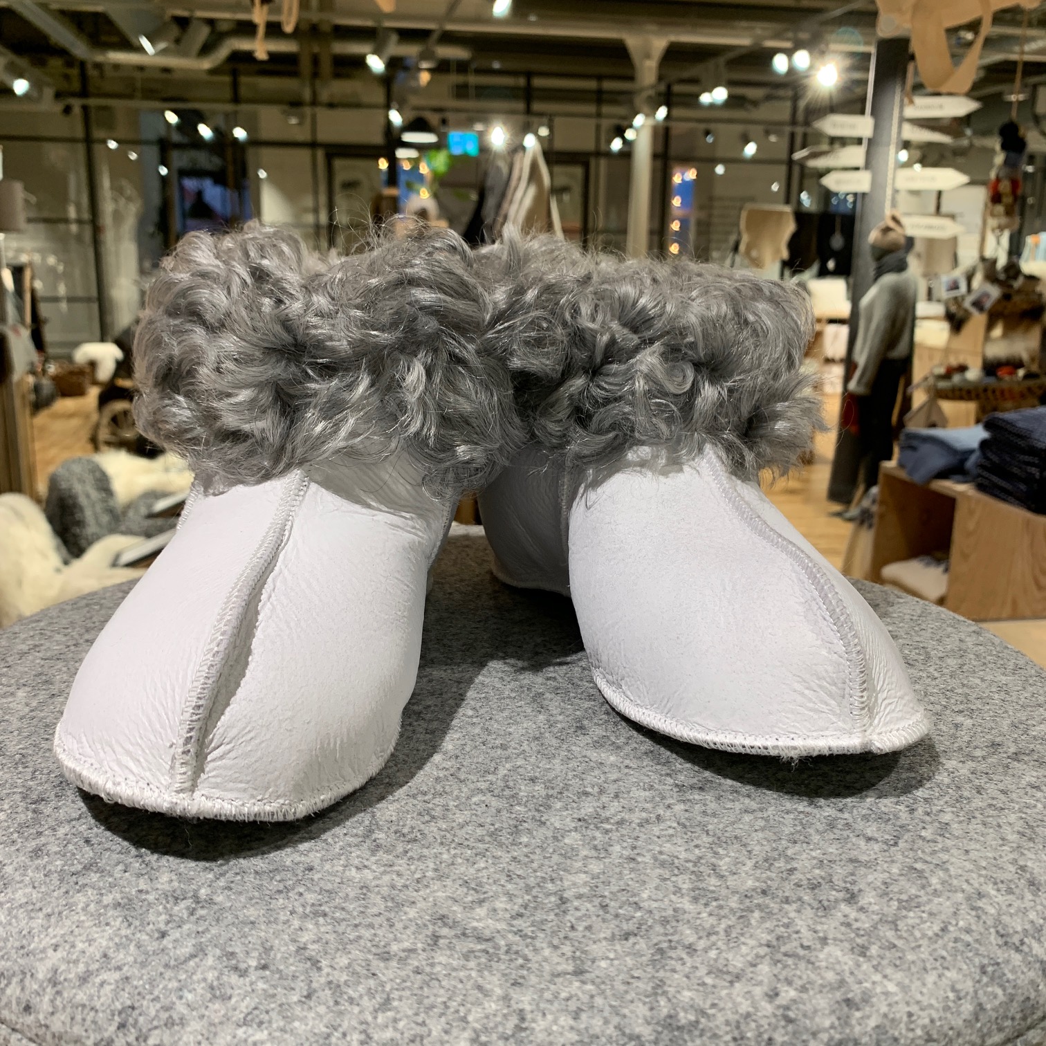 Restoration hardware clearance slippers