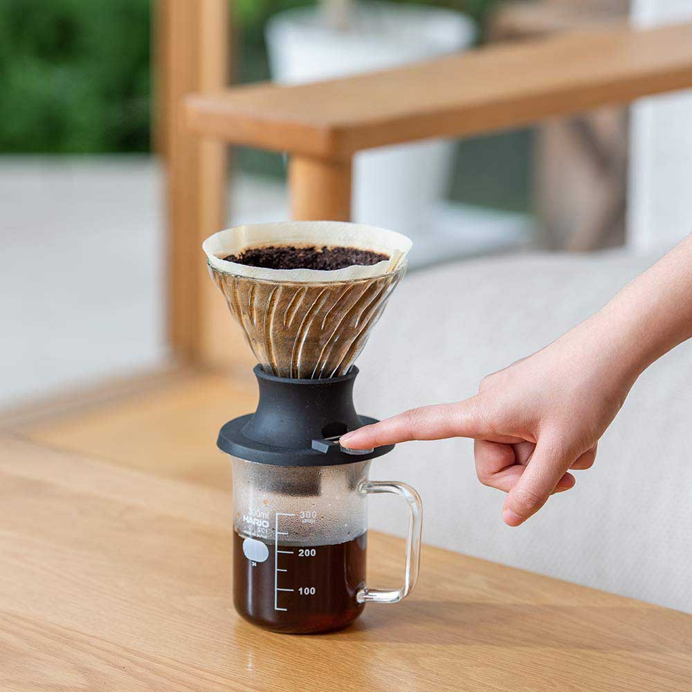 Hario - V60 02 - Immersion dripper Switch - Filterhållare gjord i glas och silikon - 5