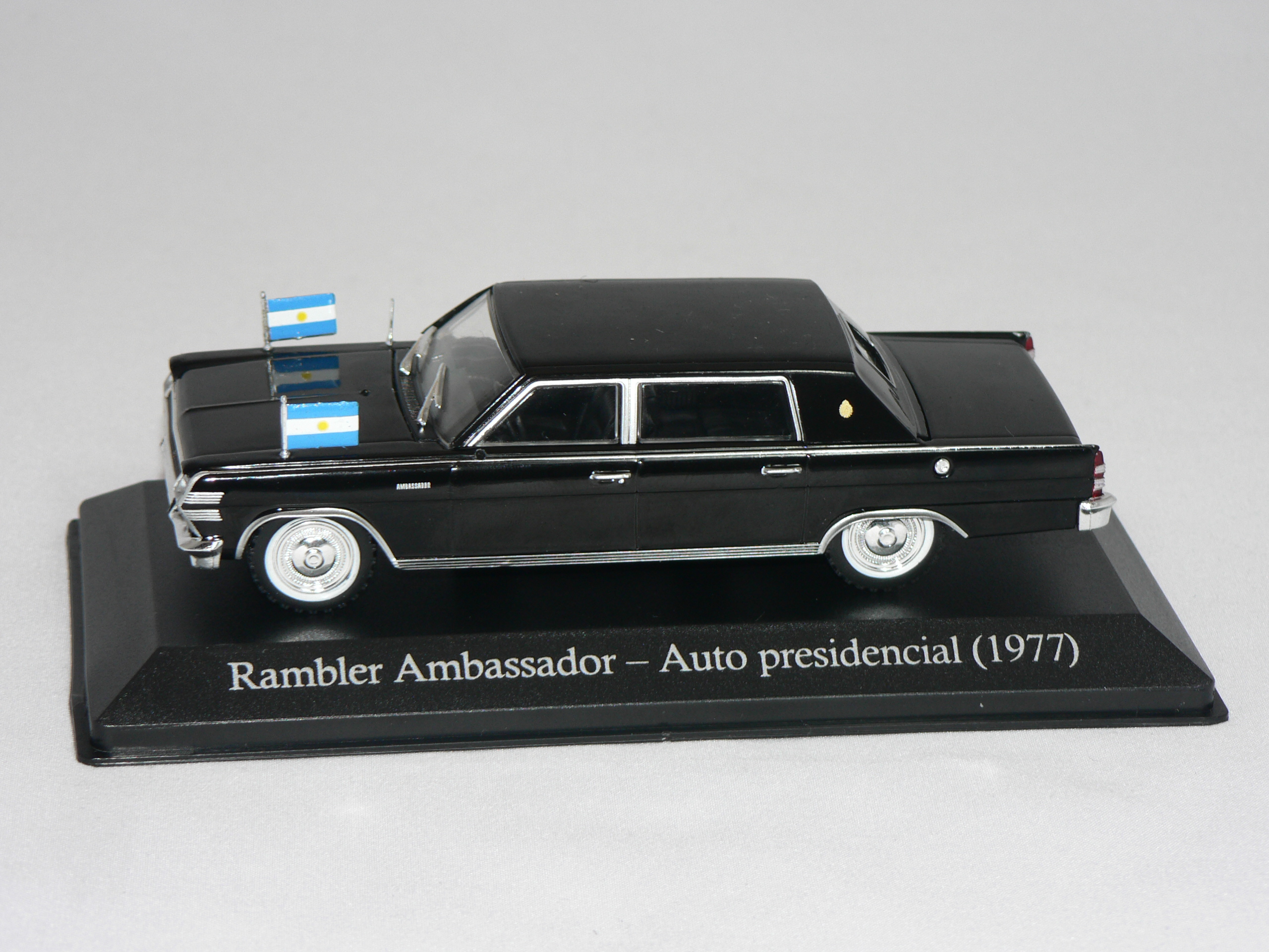 Rambler Ambassador  1977  1:43 Atlas - 3