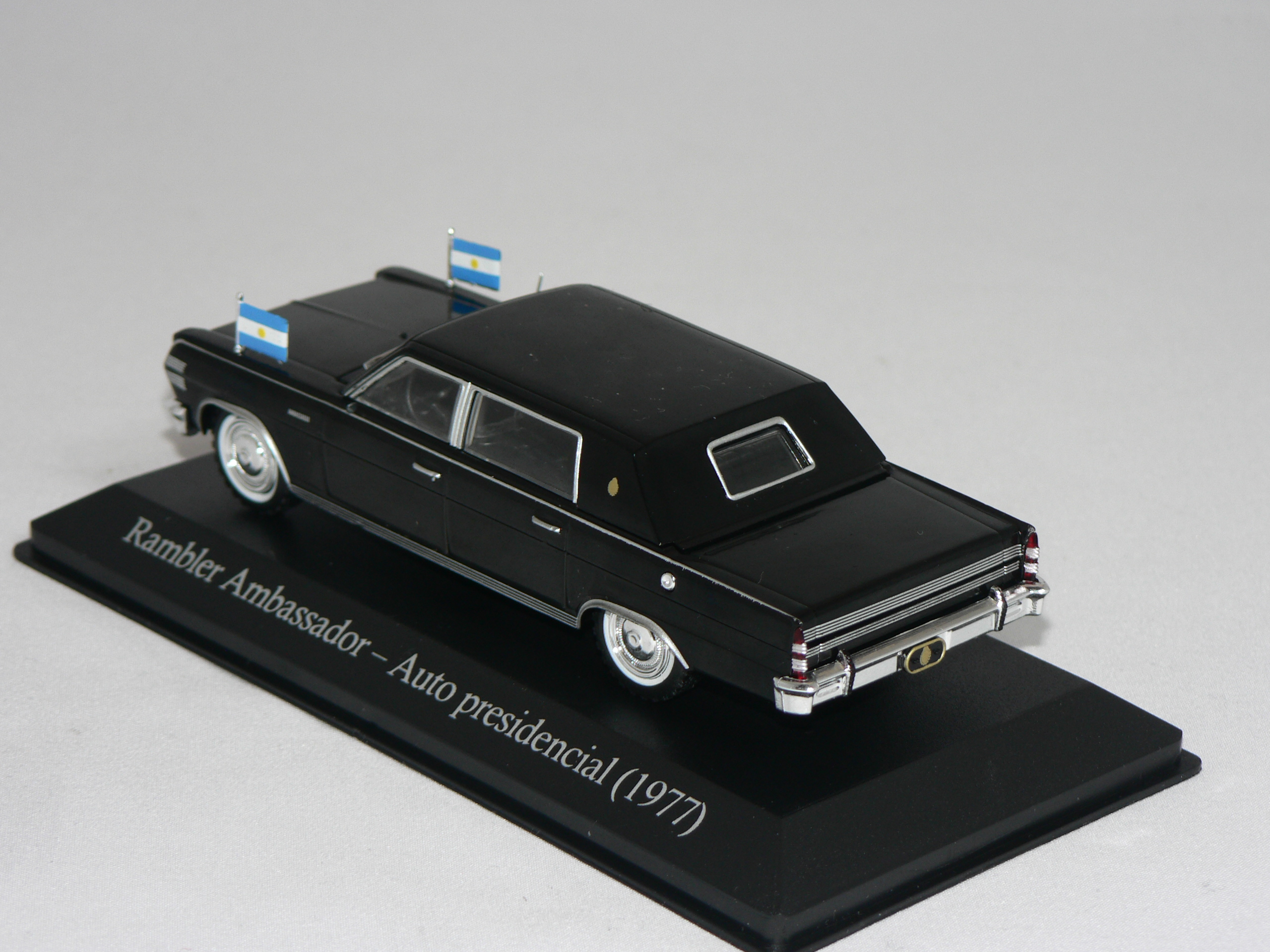 Rambler Ambassador  1977  1:43 Atlas - 2