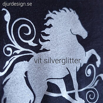Nr 102 T-tröja dam Svart med tryck fram islandshäst & slinga i vitsilverglitter Dam 34 XS
