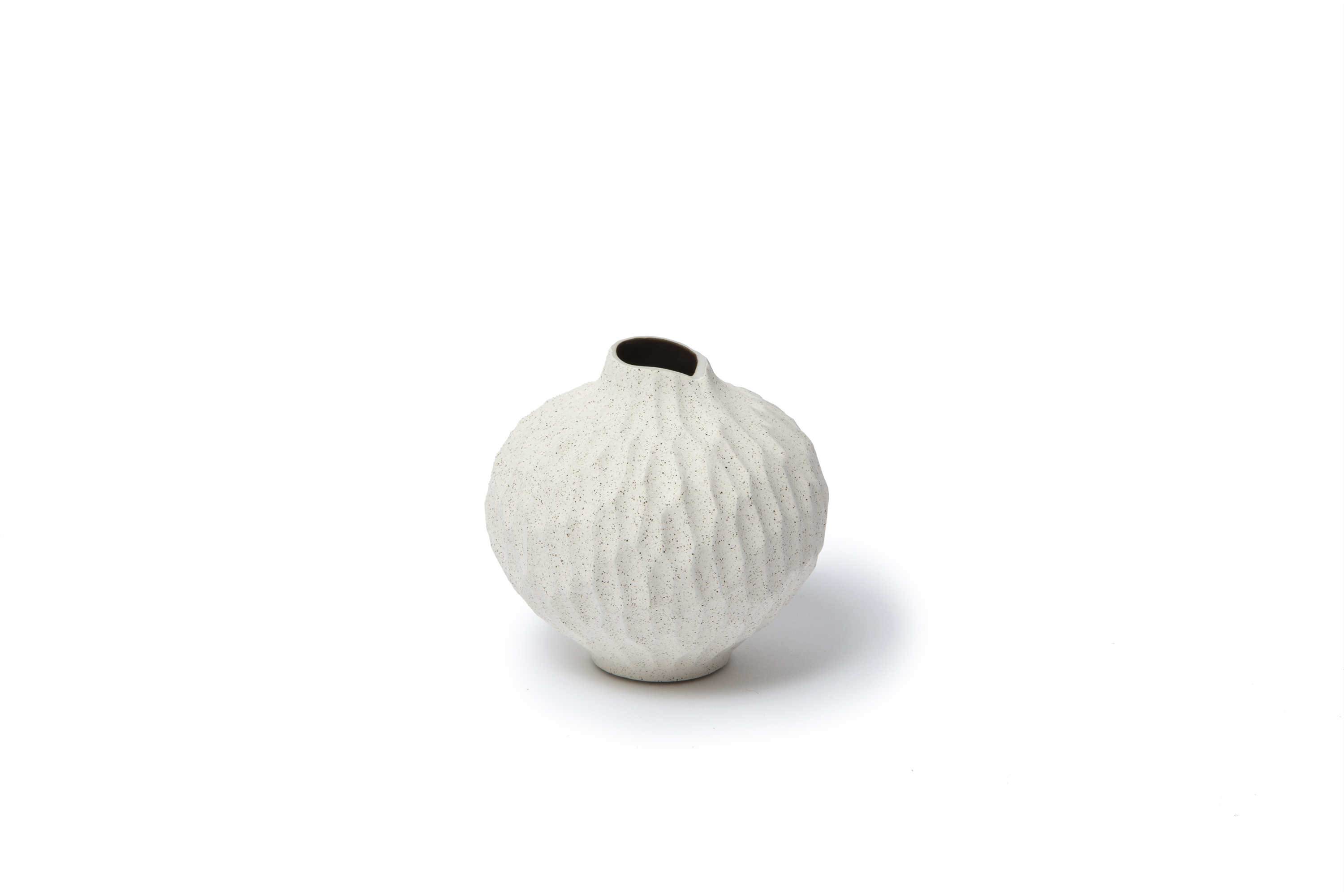 Vase LINE medium Sand White Cut