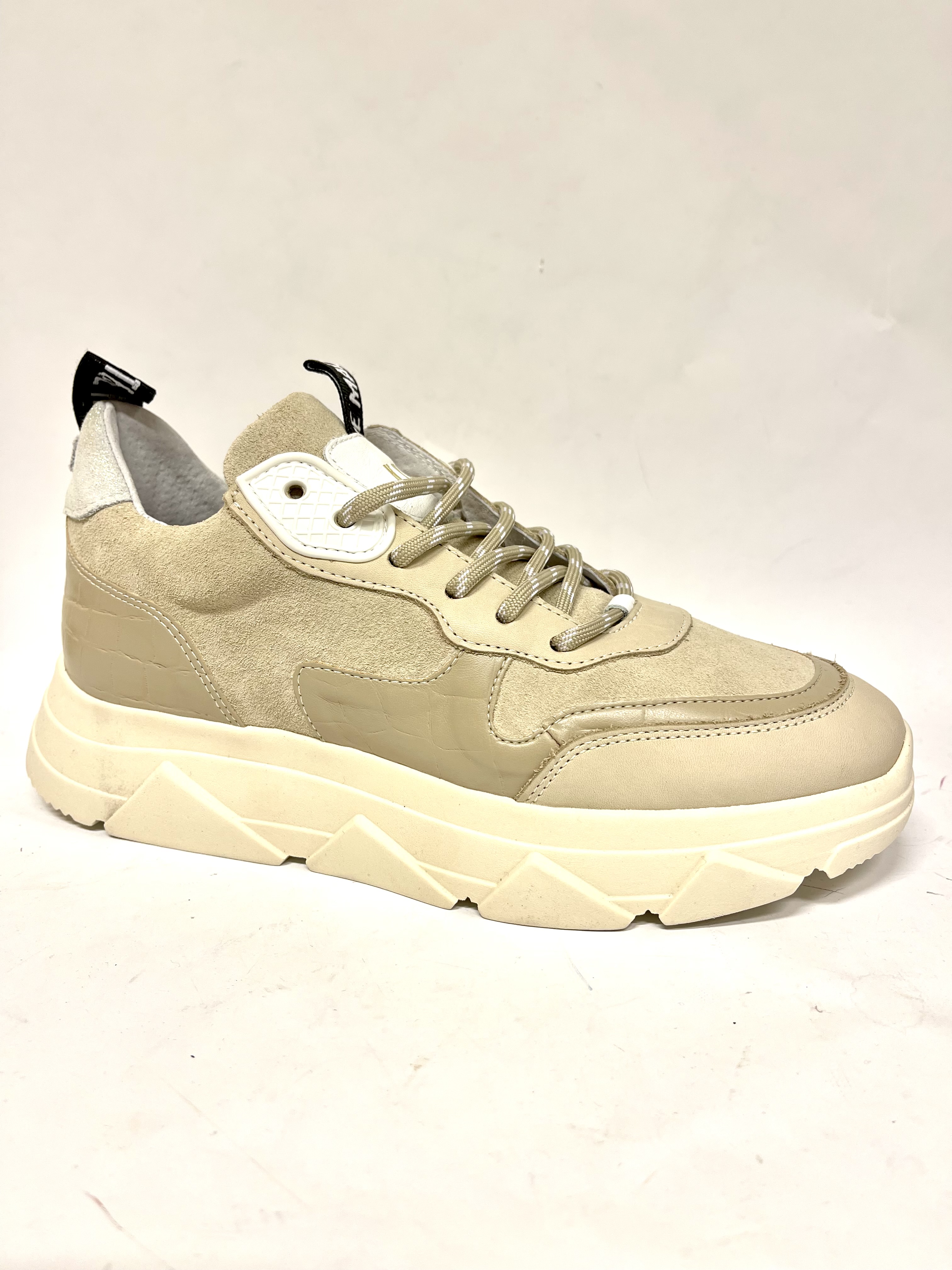 steve madden pitty nude