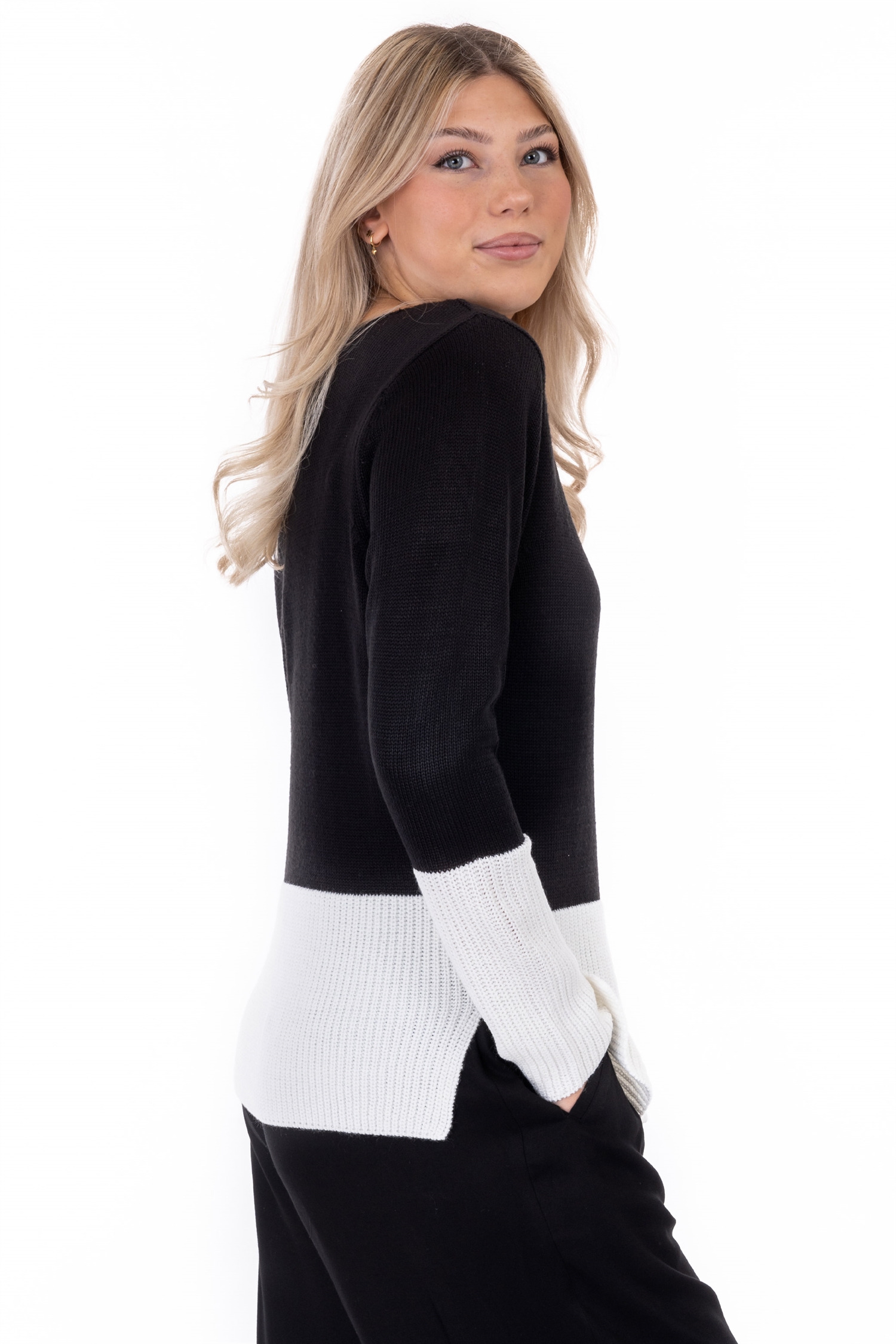 ADA SWEATER - BLACK/CREME - 3