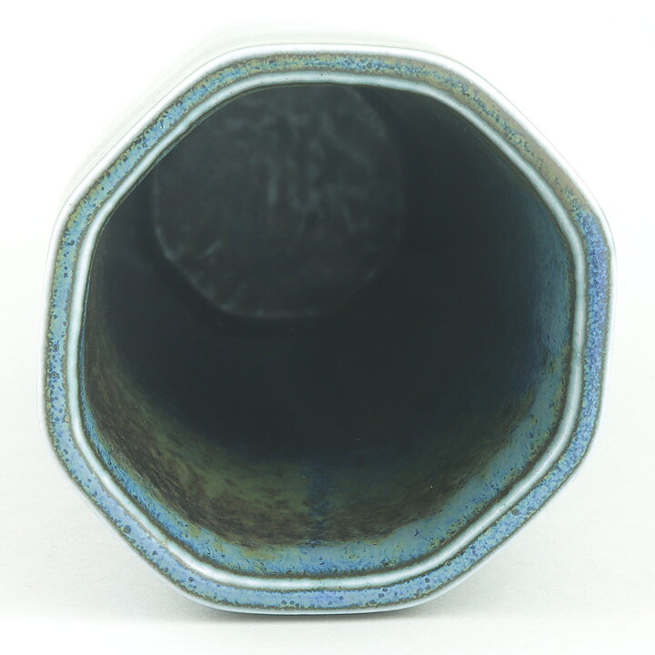 Carl-Harry Stålhane (CEK 1950s) Octagon Vase with Blue Haresfur Glaze 19 cm (2)