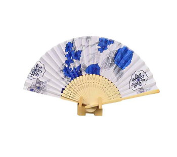 Fan with pattern in blue flower