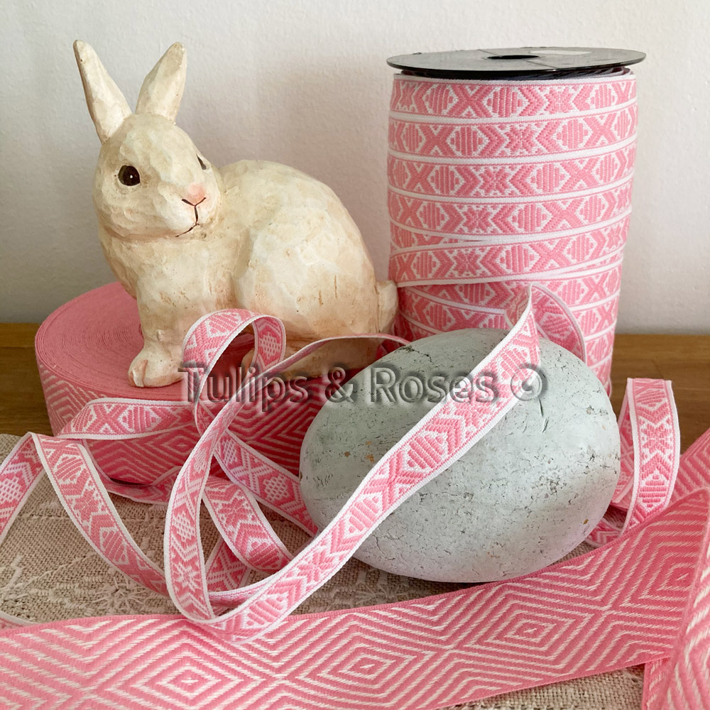 Traditional folk art ribbon 15 mm pink on white, 1068-46 - 3