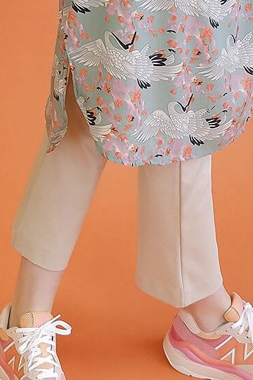 Black Colour-  Tricia Flare Pant Light Sand - 6