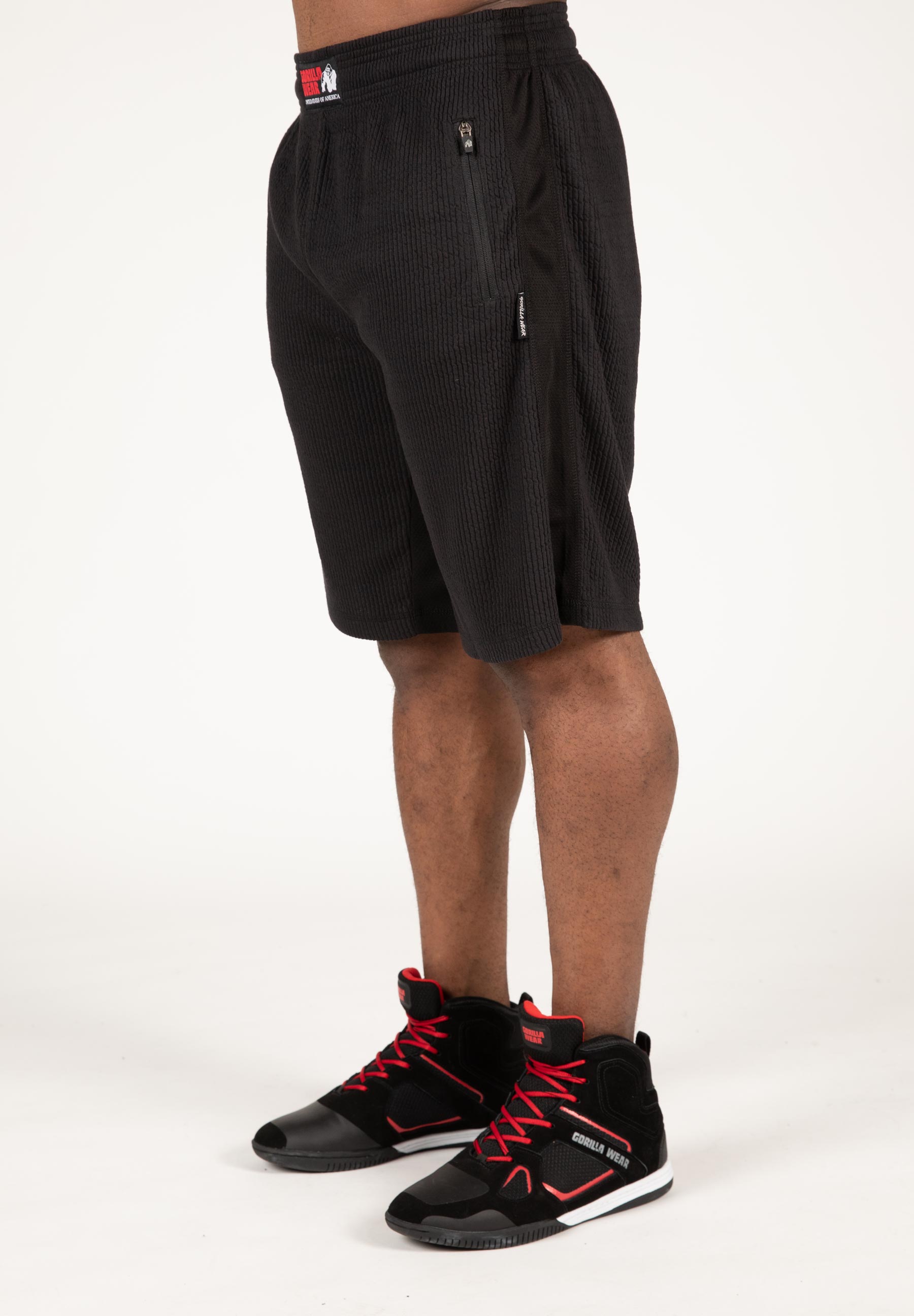 Augustine Old School Shorts, black/red - 4