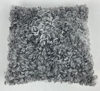 Kudde i äkta Gotlandskinn 45x45 cm
