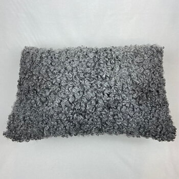 Kudde i äkta Gotlandskinn 40x60 cm
