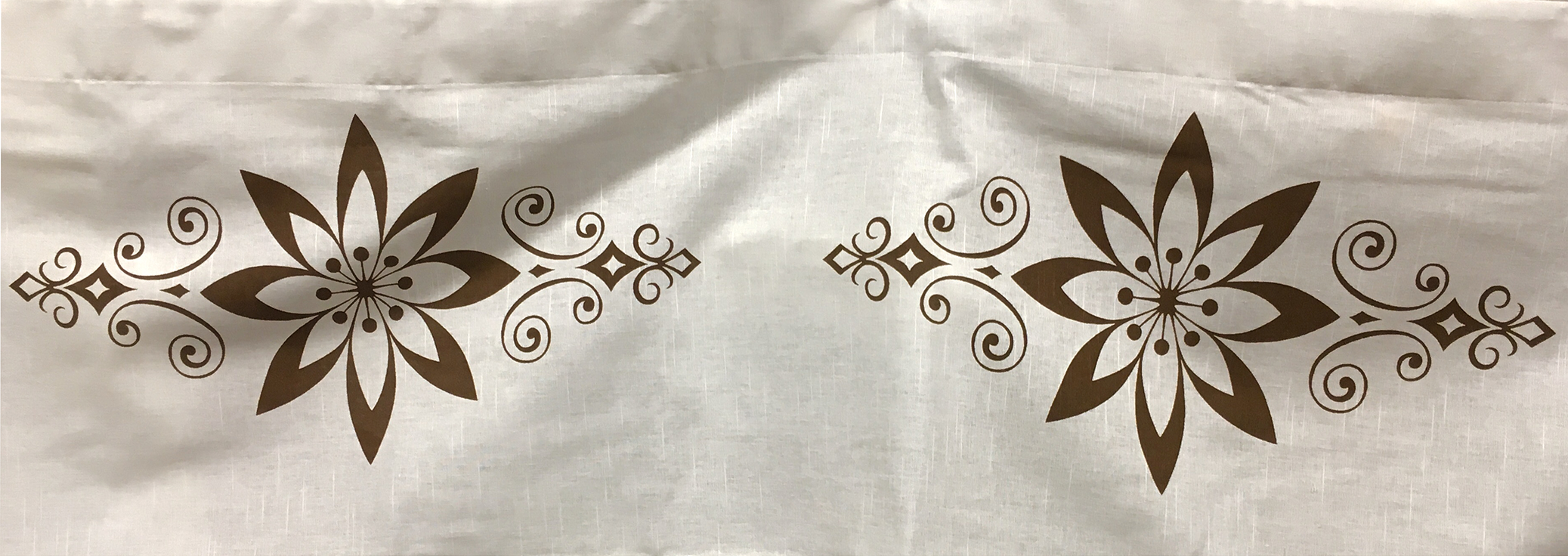 Brun Ornament Gardinkappa
