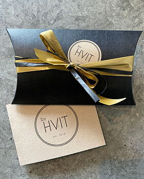By HVIT Presentkort 250 kr