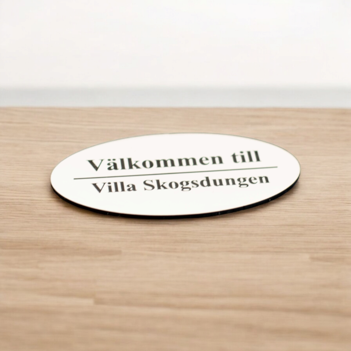 Dörrskylt med namn Vit Personlig Gravyr - 2