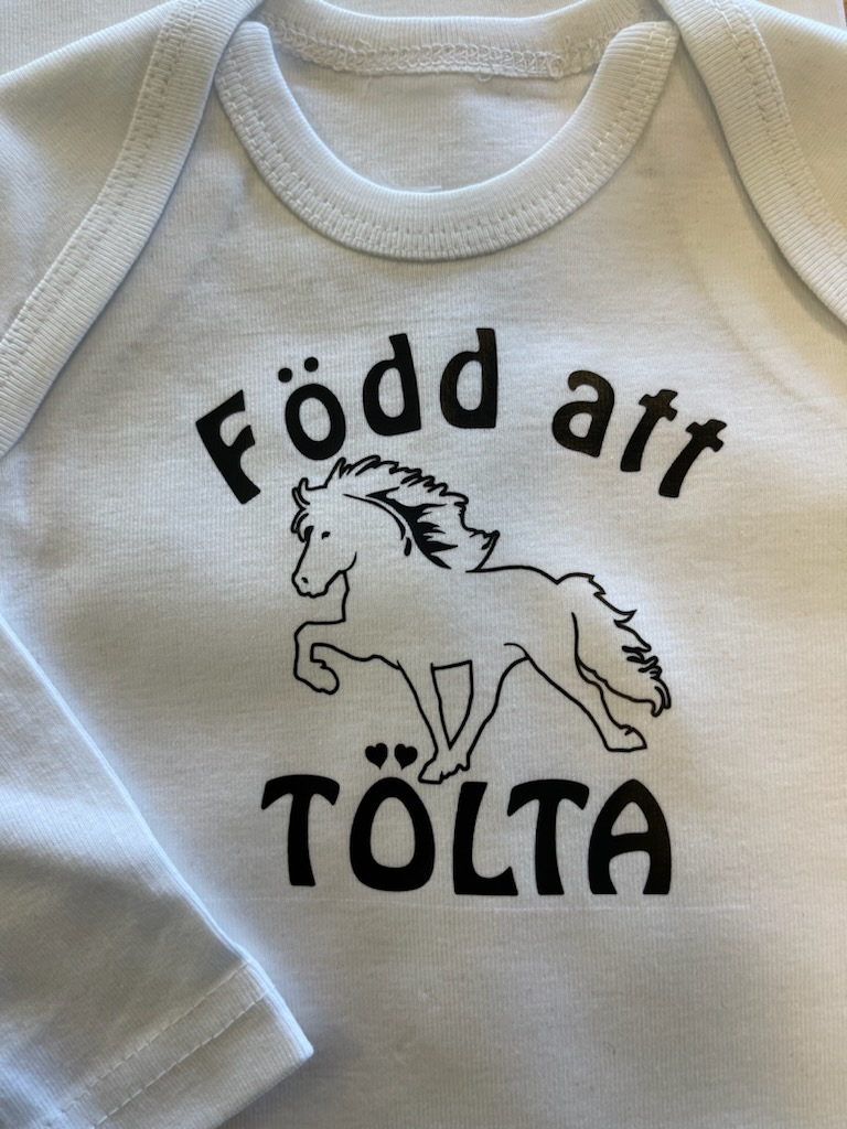Baby T-shirt Född att TÖLTA  0-6 månader