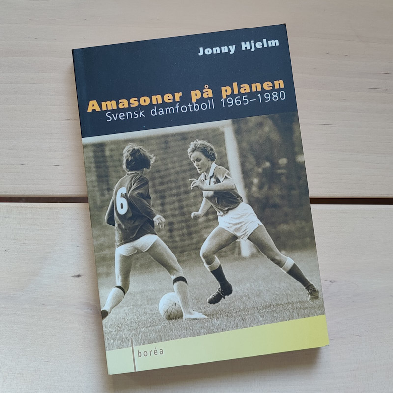 Amasoner på planen av Jonny Hjelm