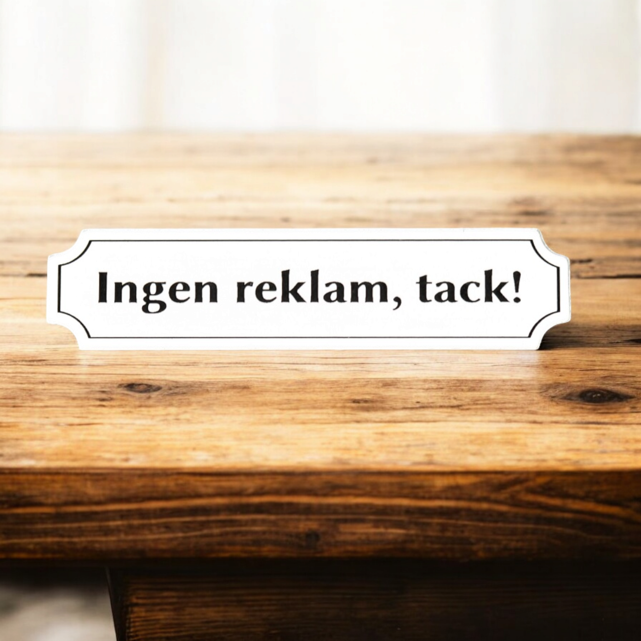 Ingen reklam, tack, klassisk design Gravyr