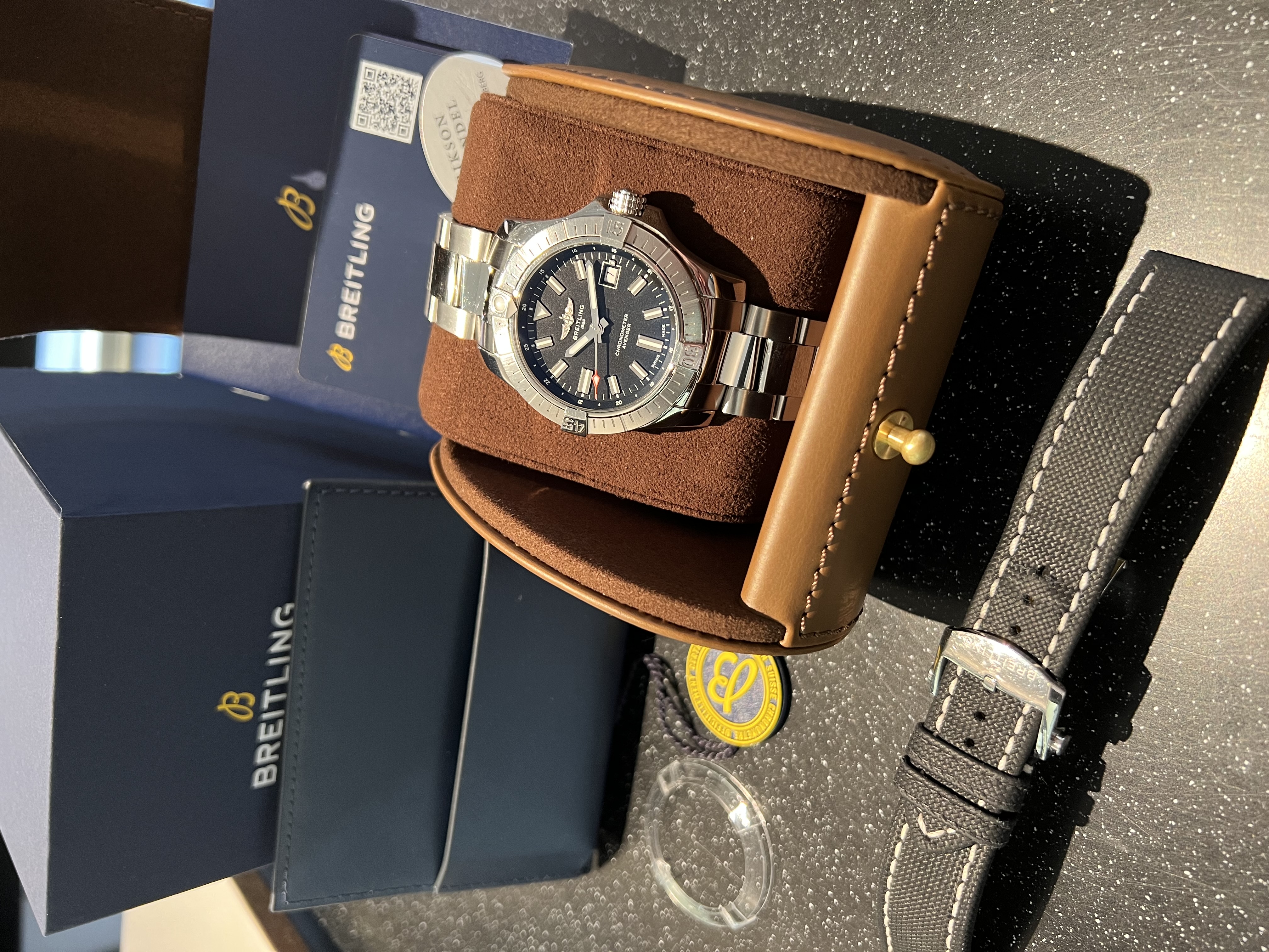 SÅLD 12 april 2022 för 30.000:- Breitling Avenger Automatic 43 - 2