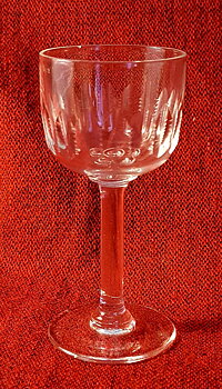 Ulle sherry glass