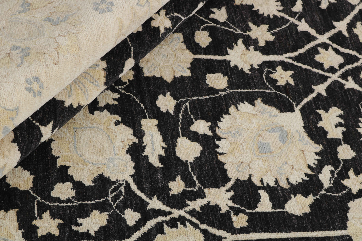 Ziegler Farahan  305x403cm - 2