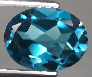 Piedra preciosa de topacio azul de Londres natural genuino de forma ovalada de lujo de 1,69 quilates