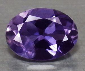 Piedra preciosa de iolita natural ovalada de 0,68 ct muy hermosa de 7x5 mm apta para la curación - 3