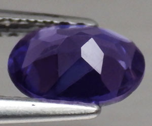 Piedra preciosa de iolita natural ovalada de 0,65 ct muy hermosa de 7x5 mm apta para la curación - 2