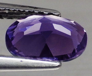 Piedra preciosa de iolita natural ovalada de 0,65 ct muy hermosa de 7x5 mm apta para la curación - 3