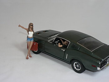 Figurer 1:24 (2 figurer en förare+en liftande kvinna) BIL INGÅR EJ  American Diorama