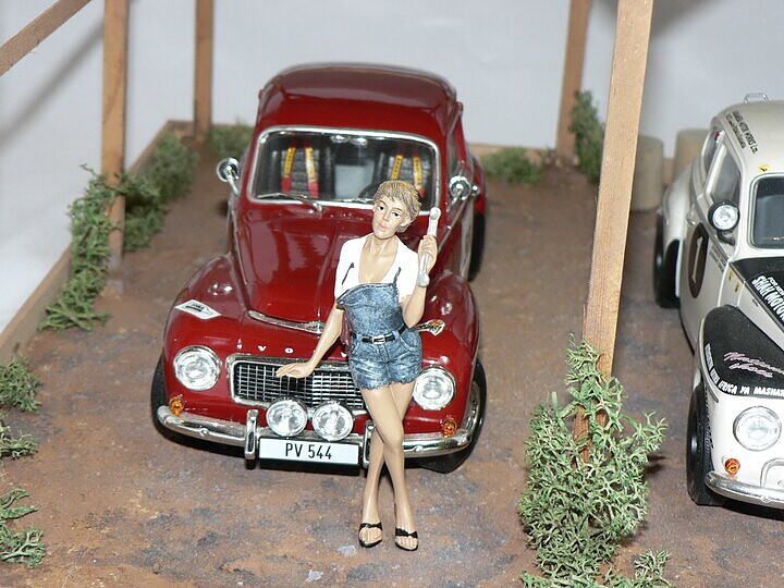 Figur Sofie 1:24 Bil ingår ej  American Diorama