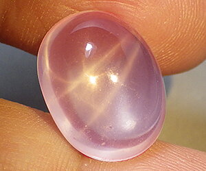 Piedra preciosa de cuarzo rosa estrella natural inusual grande de 9,10 ct