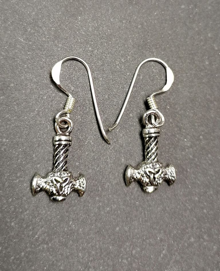 Tors hammare med Triquetra Örhängen - Silver