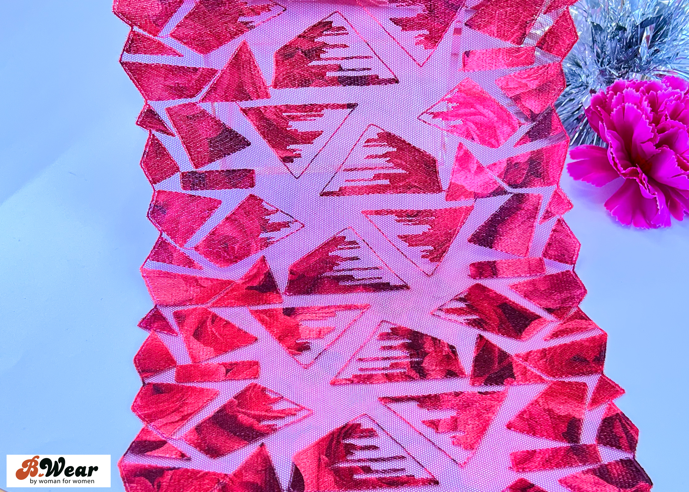 Cool non-stretch embroidered lace in red - 2